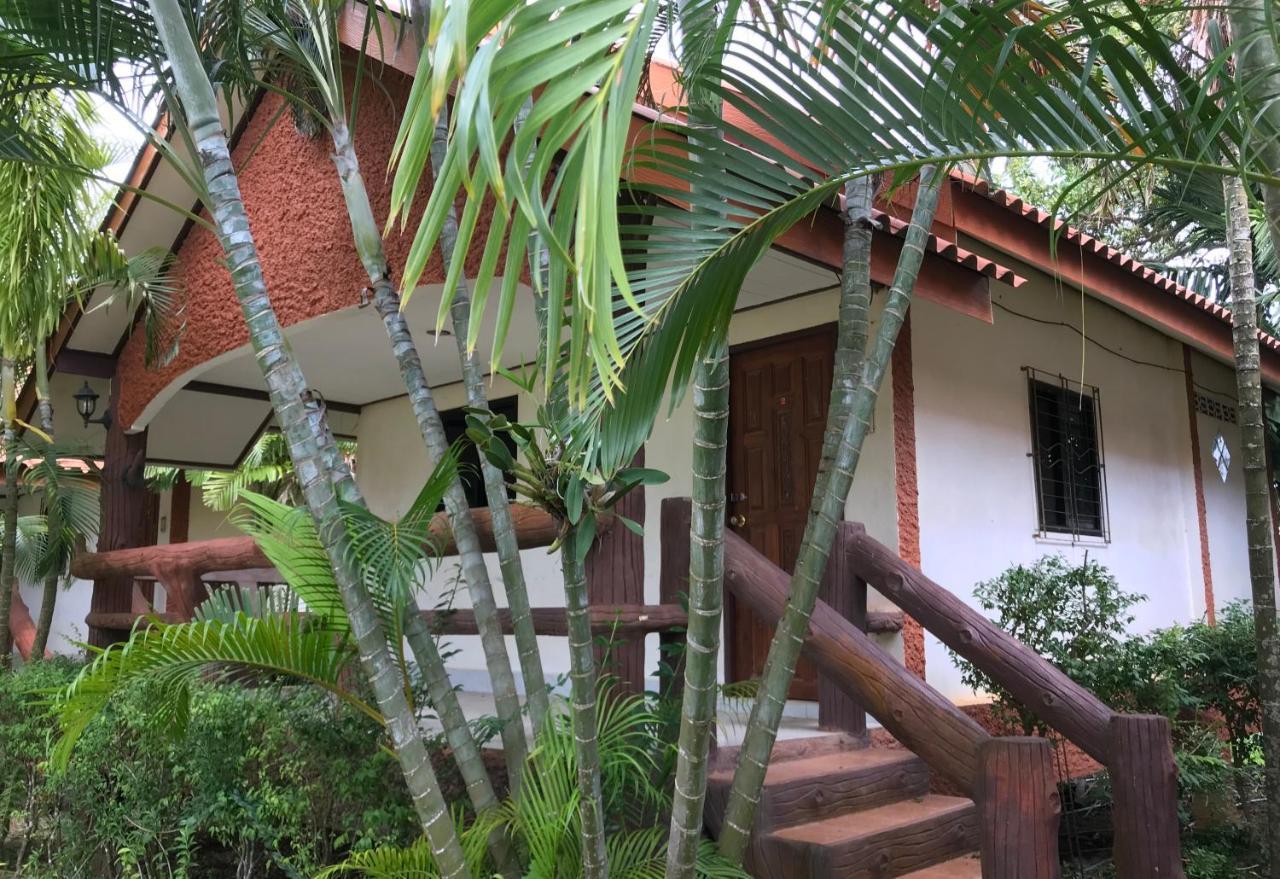 Lanta School Beach Resort Ko Lanta Esterno foto