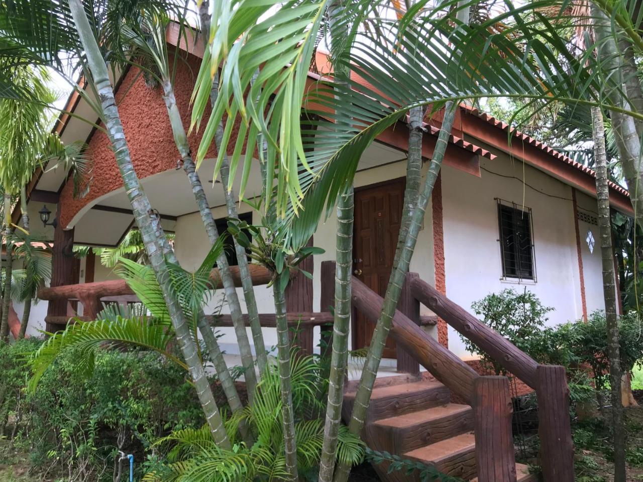 Lanta School Beach Resort Ko Lanta Esterno foto