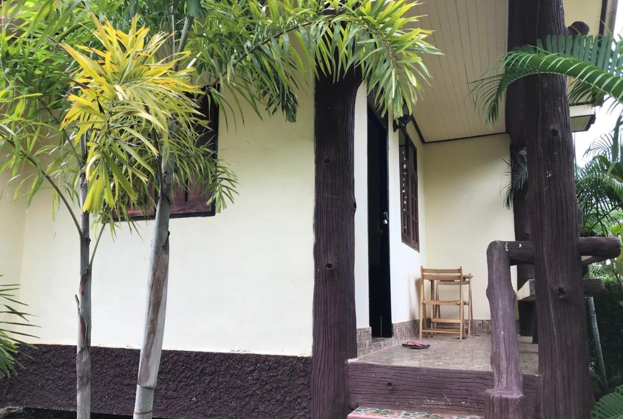 Lanta School Beach Resort Ko Lanta Esterno foto