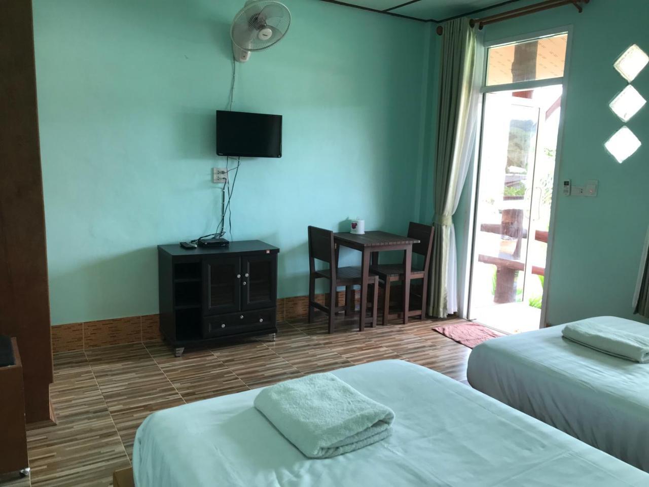 Lanta School Beach Resort Ko Lanta Esterno foto