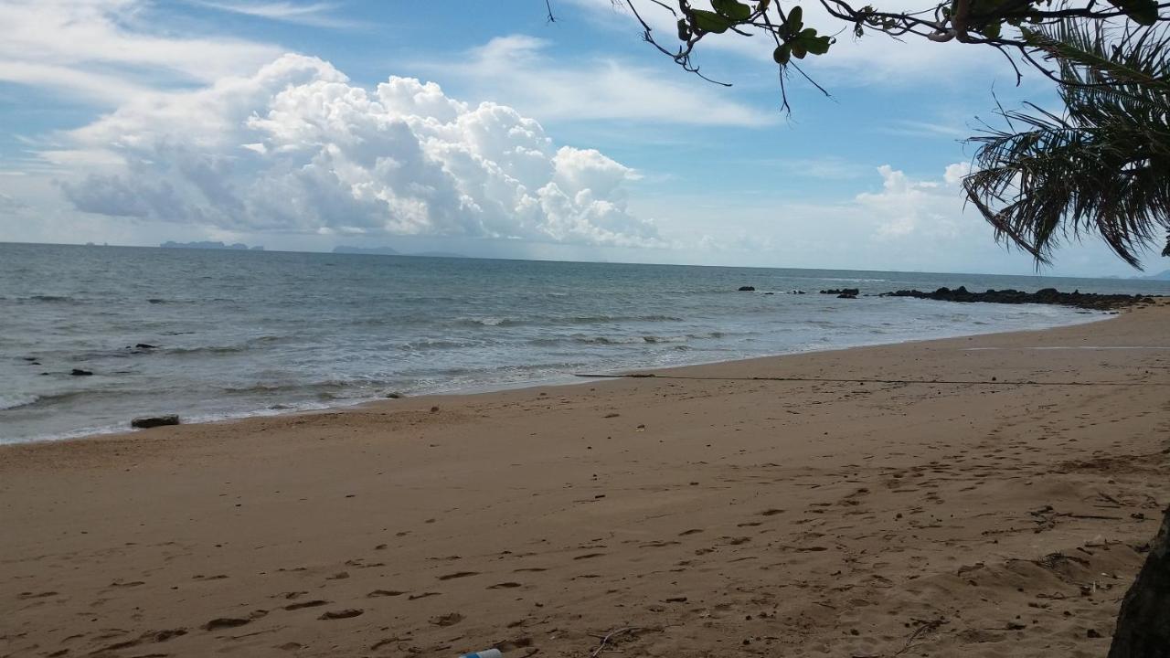 Lanta School Beach Resort Ko Lanta Esterno foto