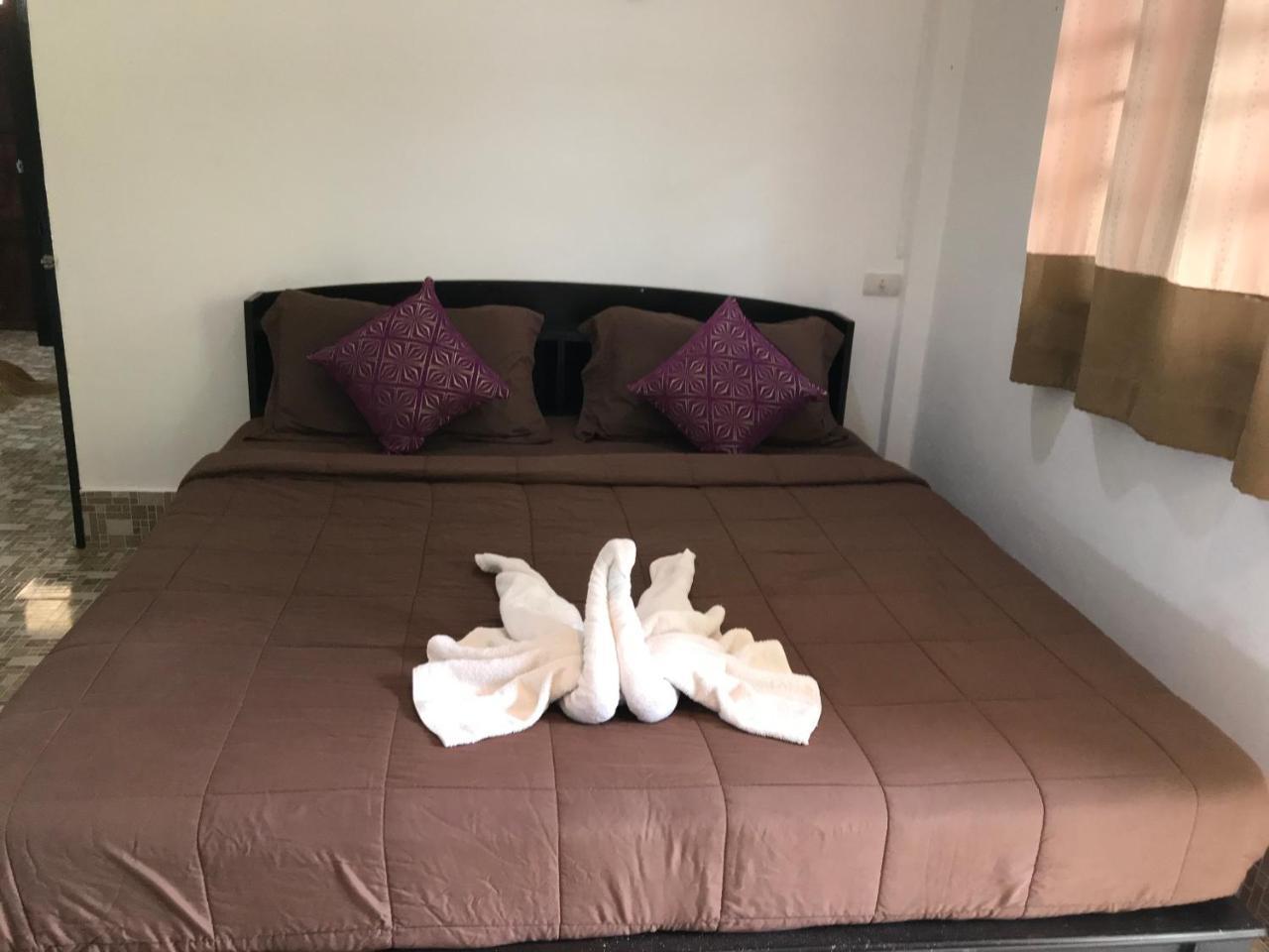 Lanta School Beach Resort Ko Lanta Esterno foto