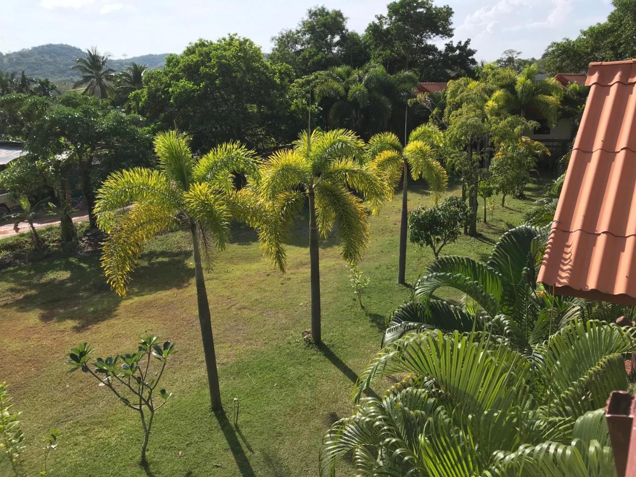 Lanta School Beach Resort Ko Lanta Esterno foto