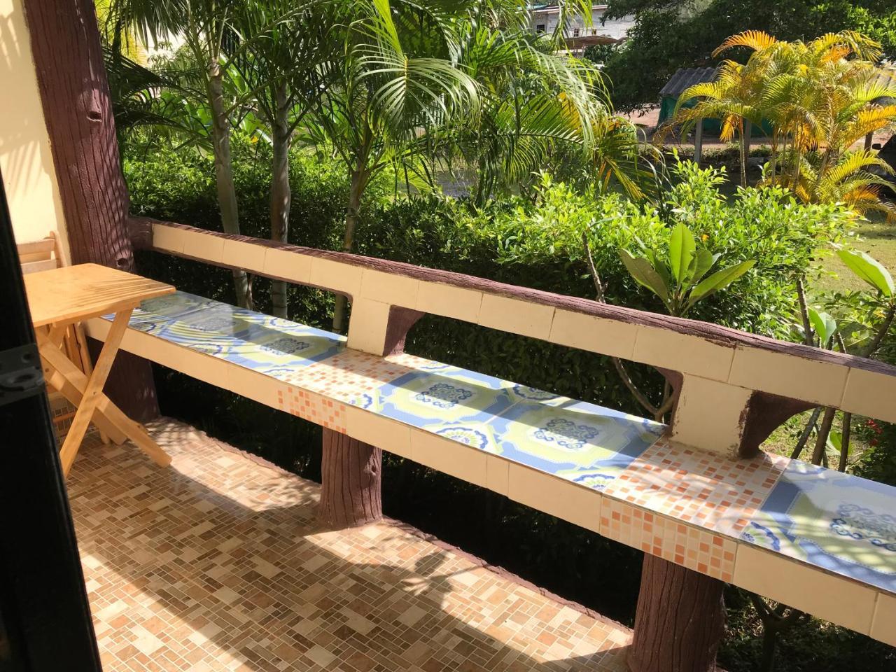 Lanta School Beach Resort Ko Lanta Esterno foto