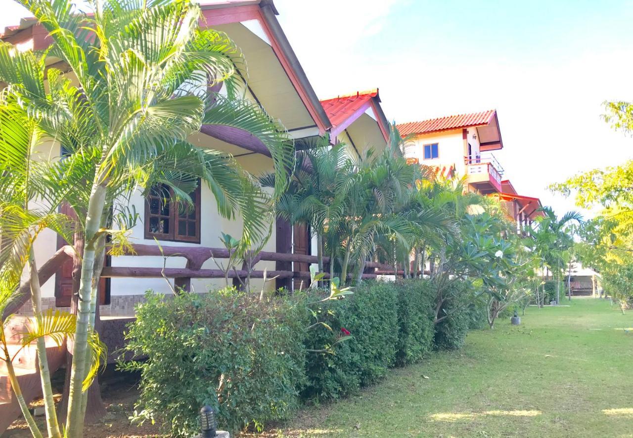 Lanta School Beach Resort Ko Lanta Esterno foto