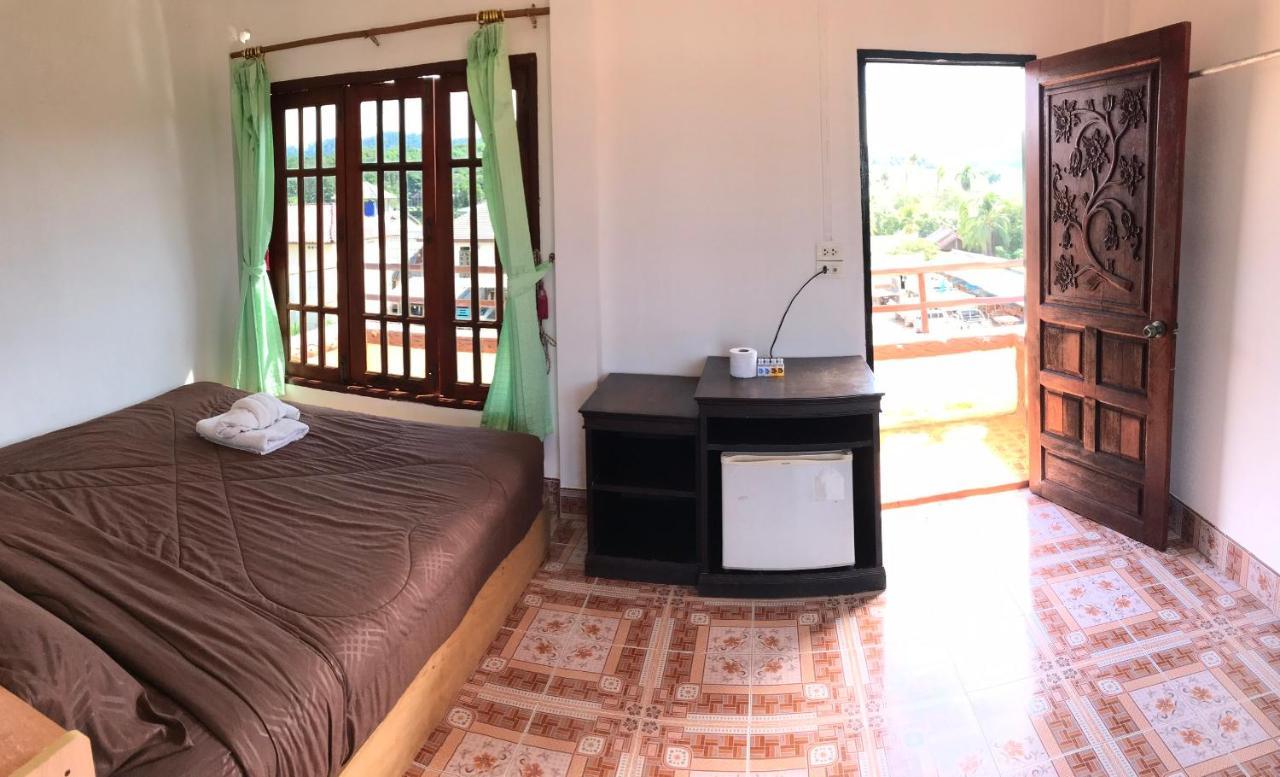 Lanta School Beach Resort Ko Lanta Esterno foto