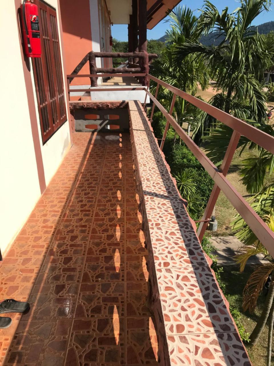 Lanta School Beach Resort Ko Lanta Esterno foto